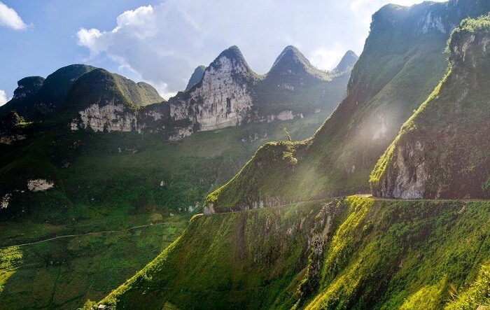 Safety tips for riding the Hà Giang Loop.