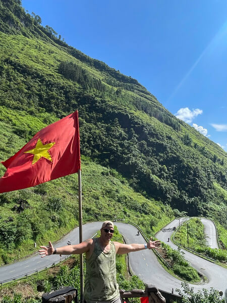 Riding Along Ma Pi Leng pass